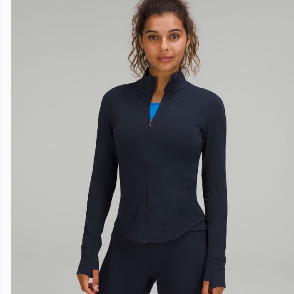 Lululemon instill jacket size 6 Navy